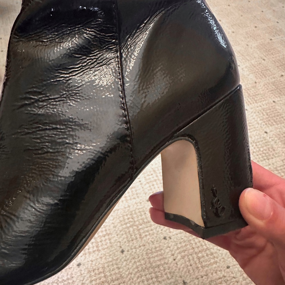 Sam Edelman Hilty Black Patent Bootie Size : 7 - Picture 8 of 13